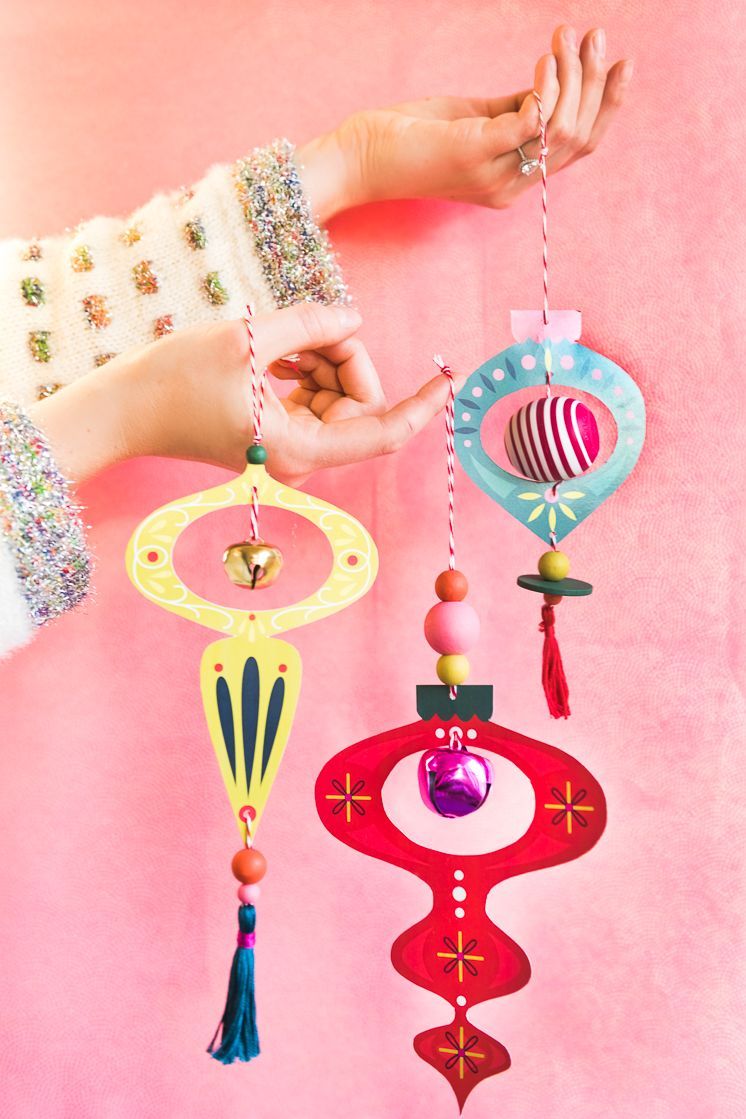 🎄 Retro Christmas Ornament Crafting Class | All Ages Welcome!